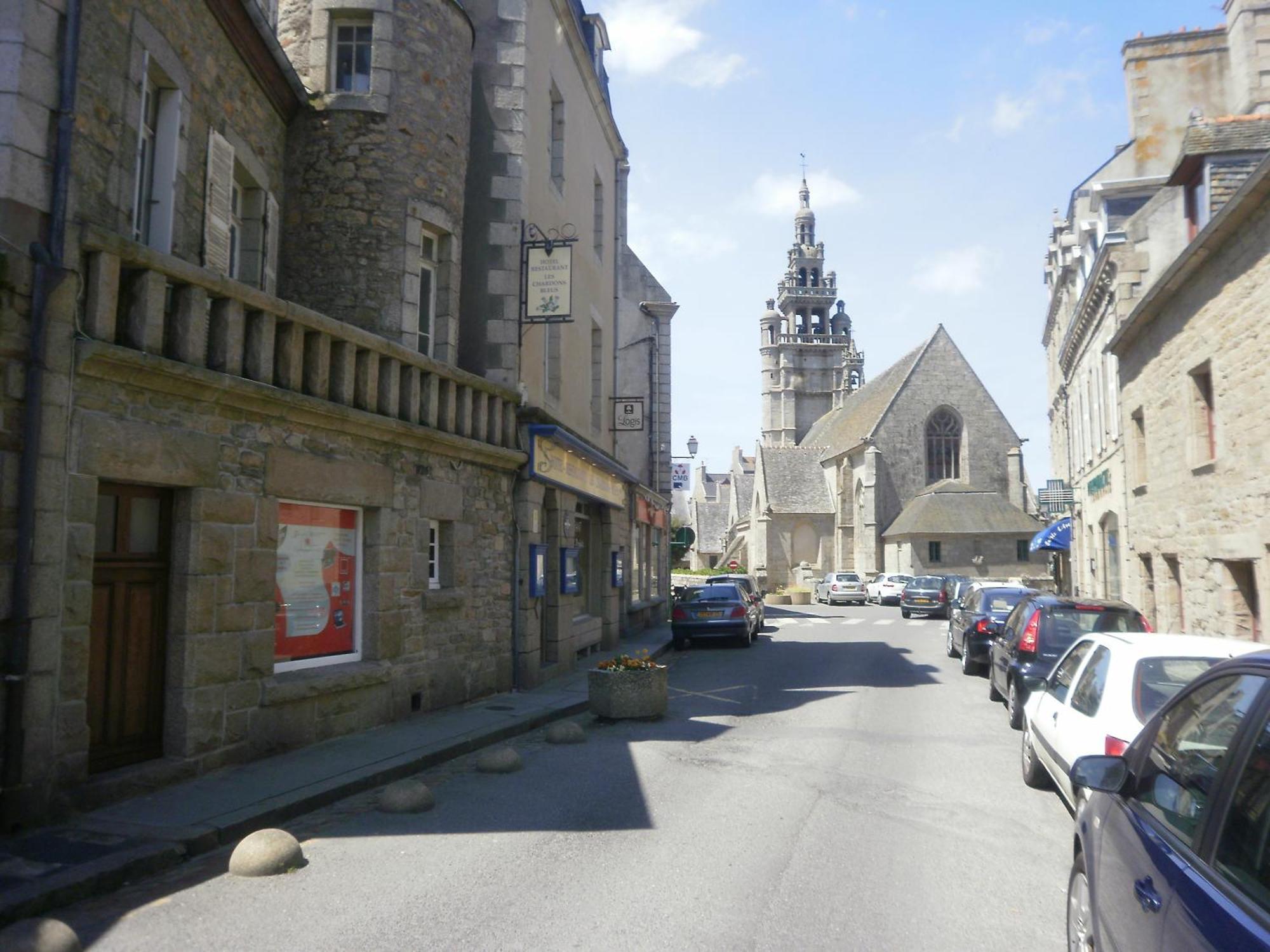 Logis Hotel Les Chardons Bleus Restaurant Le Bistrot De La Mer Roscoff Exterior foto