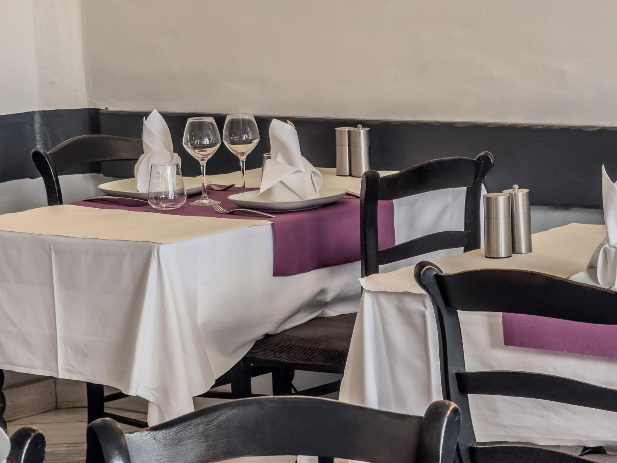 Logis Hotel Les Chardons Bleus Restaurant Le Bistrot De La Mer Roscoff Exterior foto